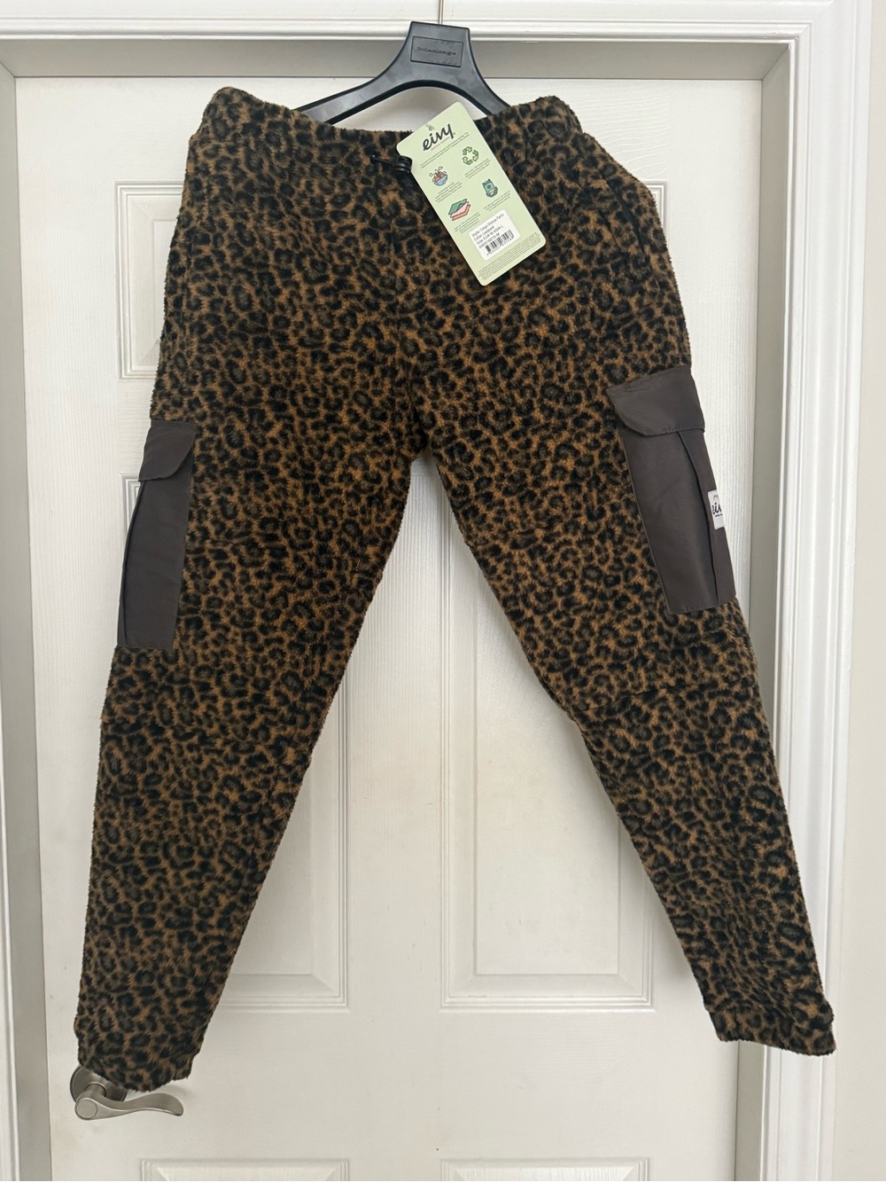 Eivy Leopard Print Cargo Sherpa Pants in Women’s Medium